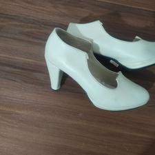 یک جفت کفش مجلسی