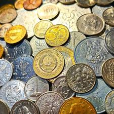 سکه خارجی (DF) و سکه شاهی (S)