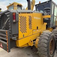 گریدر ولو ماشینآلات راهسازی آماده به کار