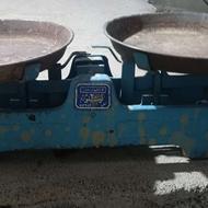 ترازو 20کیلویی همراه وزنه