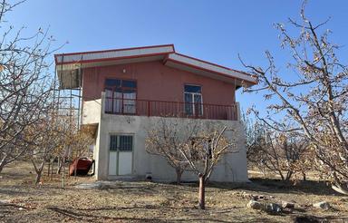 4,000 متر باغ درباغات قطره ای اهر