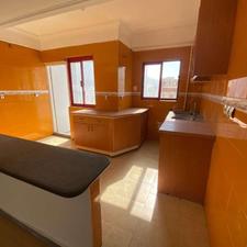 فروش آپارتمان 86 متر در خیابان هراز