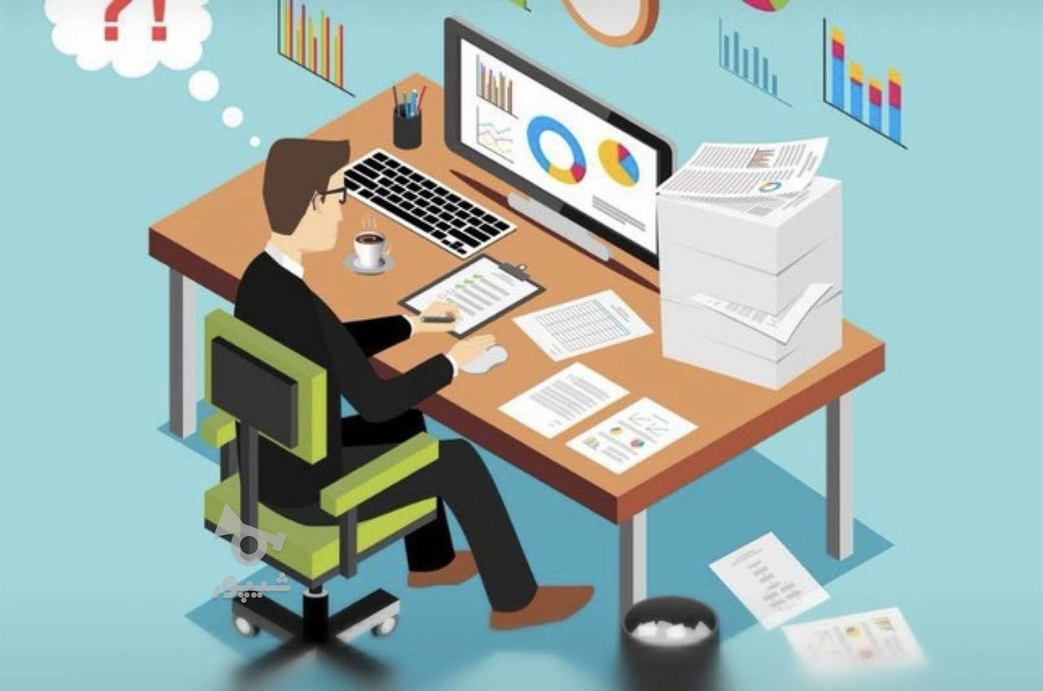 کامنت گذار و دایرکتر - ونوشه بلبلی