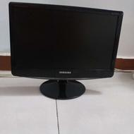 مانیتور 19 اینچ سامسونگ کاملا سالم