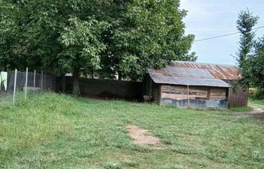 500متر زمین مسکونی سند دار همراه با ویلای 80متر زیر بنا