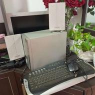 لوازم کامپیوتر کار کرده