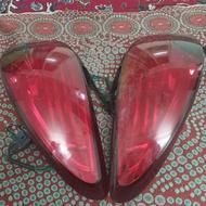 چراغ خطر دویست وشش