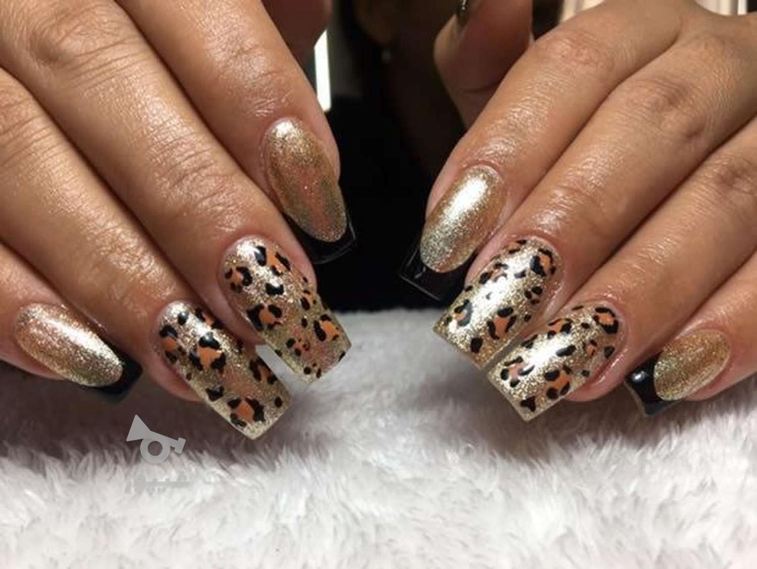 کاشت ناخن ویدا