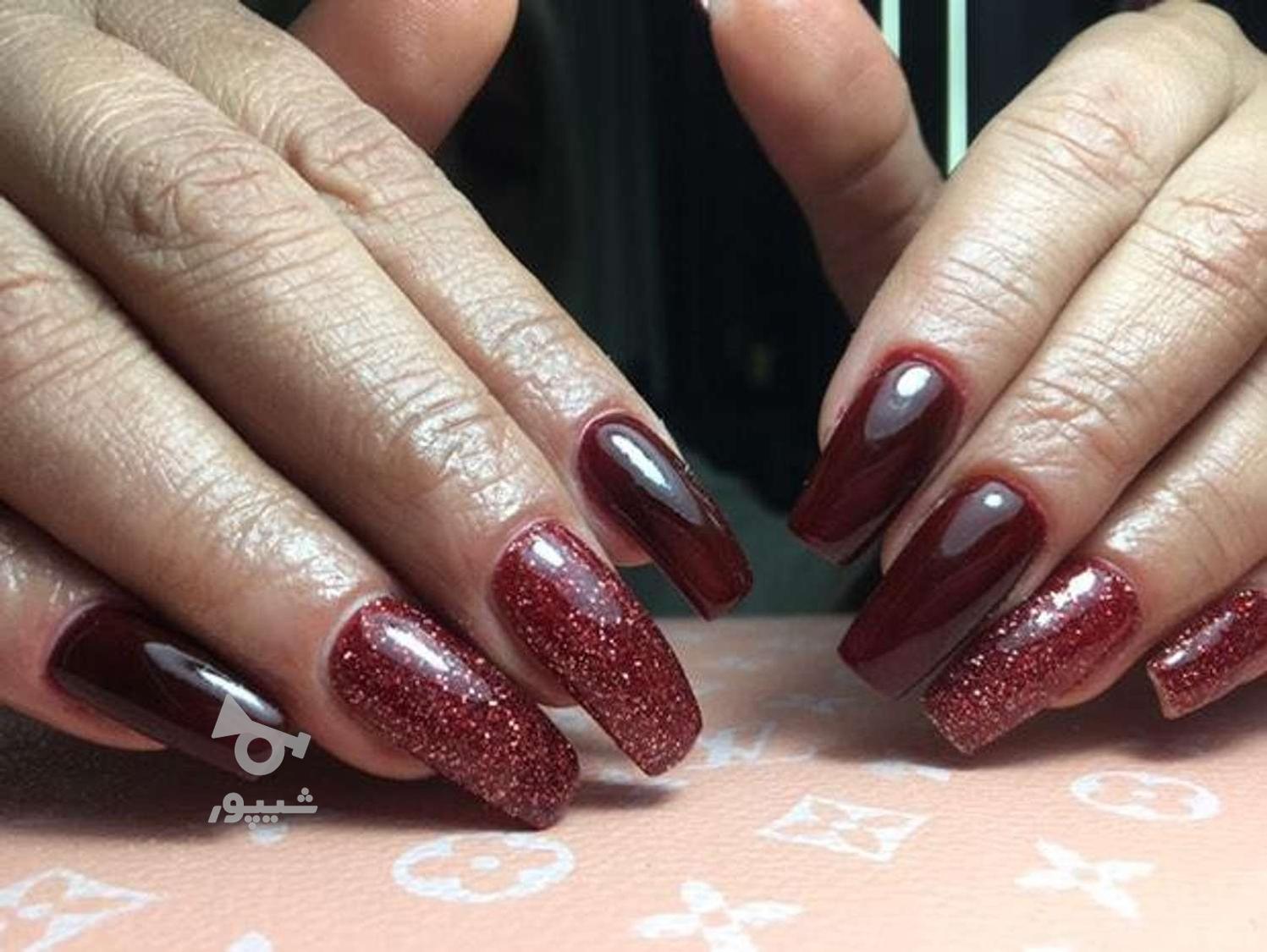 کاشت ناخن ویدا