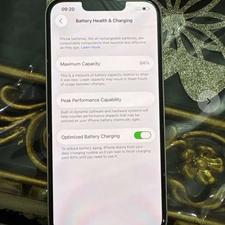 ایفون 13نرمال صورتی