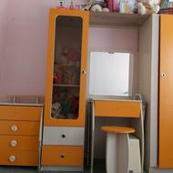 کمد و ویترین و میز آرایش