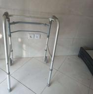 واکر آلمینیومی چرخ دار