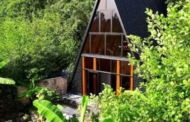 اجاره کلبه سویسی جکوزی جنگلی پلاک اول جنگل