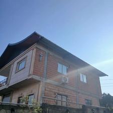 فروش ویلا دو طبقه با ویوی عالی 220 متری در جاده نظامی