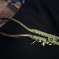 انبر چپ و راست کن دندانه اره ای چوب آلمان غربی اصل و بکر