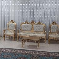 فروش مبل سلطنتی9نفره همراه3عدد میز عسلی