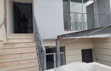 کردان پشت مدرسه خ طباطبای120 ویلای طبقه دوم