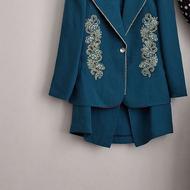 تعدادی لباس نو استفاده نشده زیر قیمت بازار