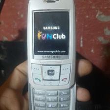 گوشی سامسونگ کلکسیونیE250