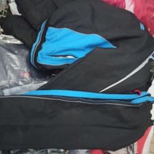 لباس مردانه وزنانه