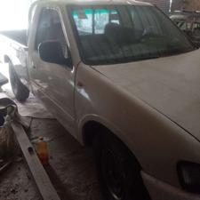 نیسان شوکا 89سفید