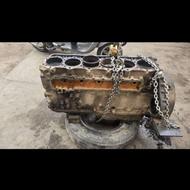 بلوک موتور بیل مکانیکی هیوندا 210 استوک اصلی