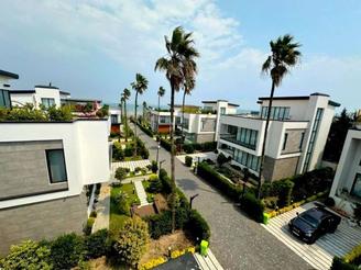 600 متر ویلای ساحلی مبله استخردار سیسنگان