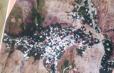 زمین آب نیک