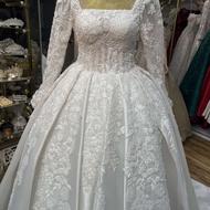 لباس عروس در حد نو