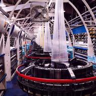 استخدام نیروی کار خانم و آقا