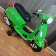 فوری فروشی موتور شارژی وسپا بچ