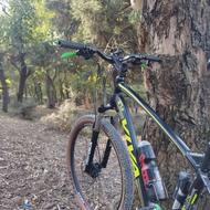 دوچرخه ویوا هرمس با تجهیزات فول پنج رکاب انرژی لاستیک مکسیس