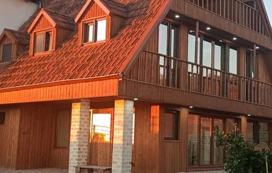 ویلا آلماس چوبی