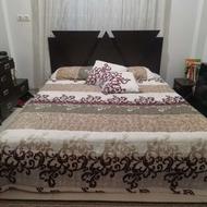 تخت و میز آرایش و صندلی و دو پاتختی