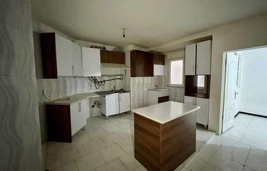 آپارتمان فول / پارکینگ / آسانسور / پکیج