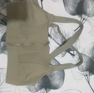 نیم تنه چسبی