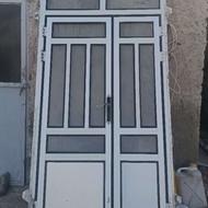 درب و پنجره دو لنگه
