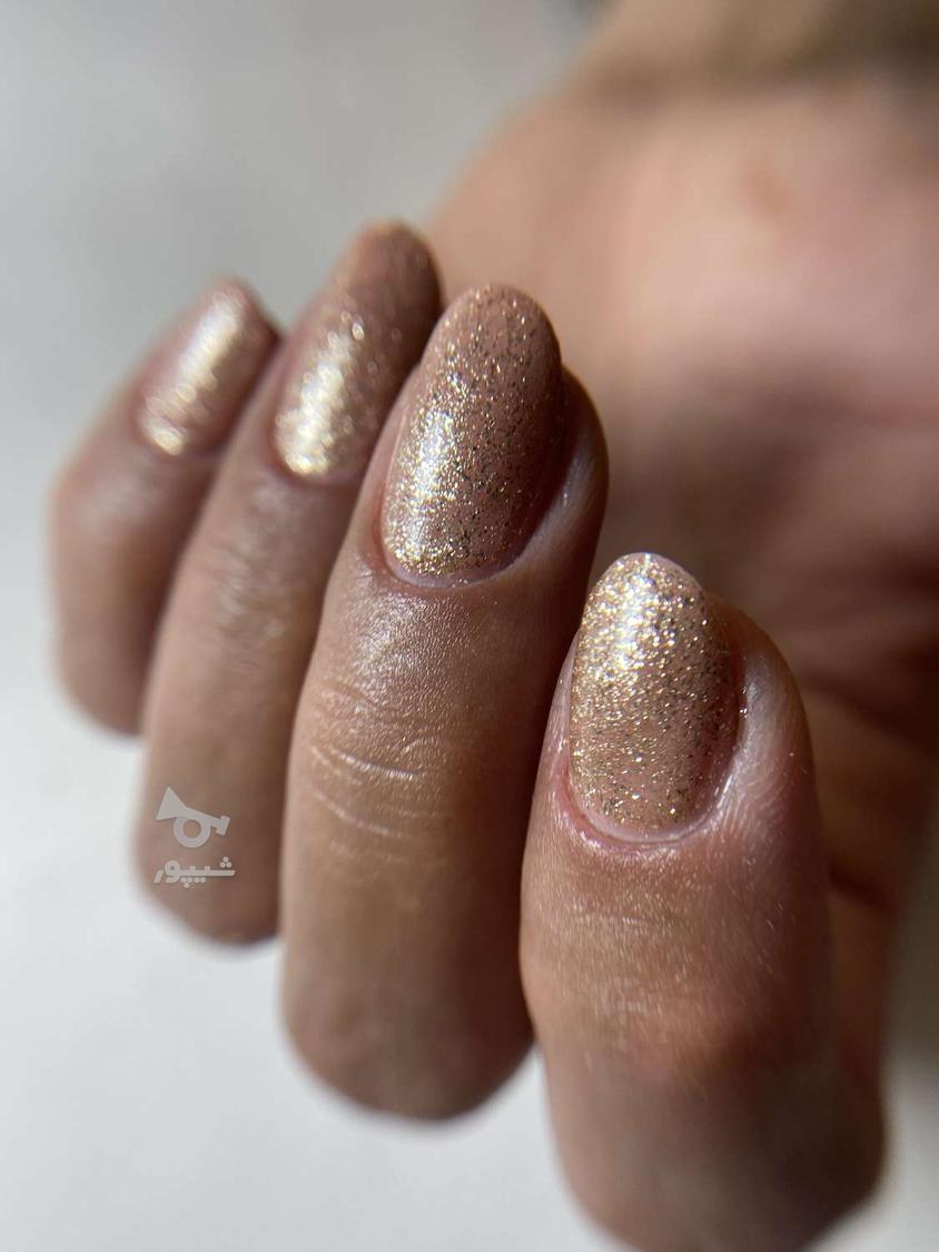 تخفیف کاشت ناخن به مناسبت شب یلدا