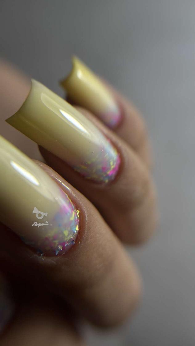 تخفیف کاشت ناخن به مناسبت شب یلدا