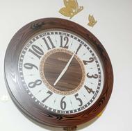 ساعت دیواری طرح چوب