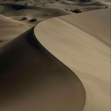 اقامتگاه سنتی ویلایی و رویایی/ در دل کویر ورزنه/مرکزشهر