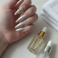 مدل برای کاشت ناخن