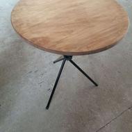 میز گرد شب یلدا و روز مادر