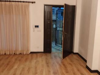 200متر دوخواب نزدیک خیابان اصلی وسط شهر ششدانگ