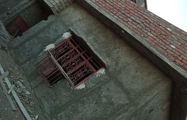 فروش زمین با خانه کلنگی و آپارتمان نیمه ساز