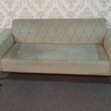 مبل سه نفره و جلو مبلی