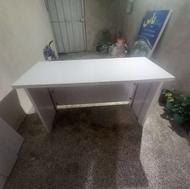 میز امدیفی سالم سالم بدون خط خراش