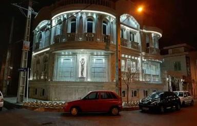 فروش ویلایی دوبلکس متراژ زمین 200 متر در فاز 4اندیشه لوکس