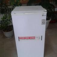 یخچال معمولی الجی بدنه سالم ماتور سالم فقط گاز نداره