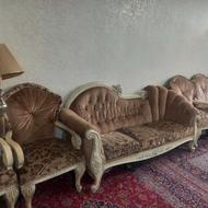 مبل کلاسیک سالم سالم به همراه 6صندلی میزبان